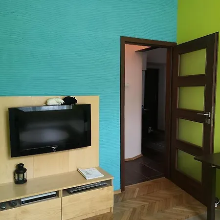 J2 Apartment *