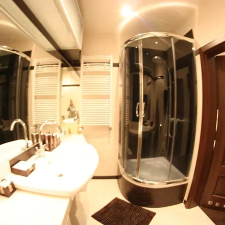 J2 Apartment